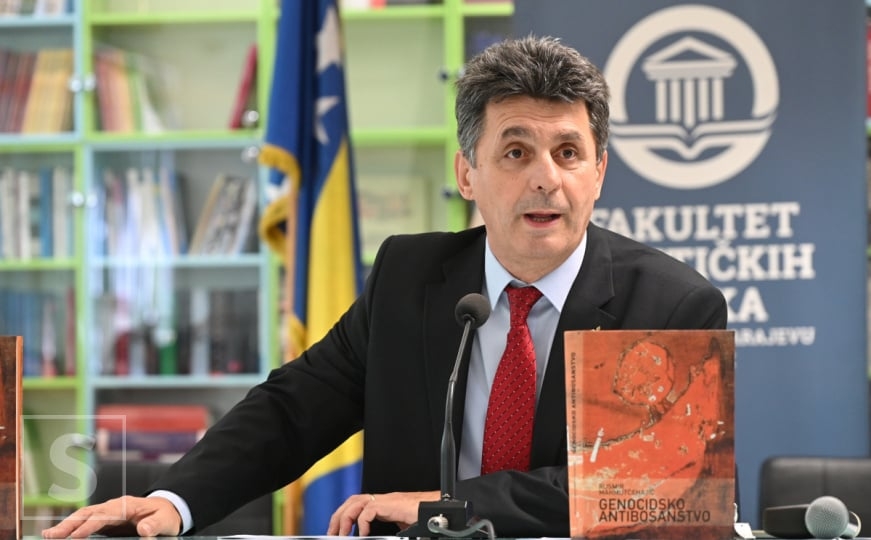 Estetičke notacije (VII) | Senadin Lavić: Bosanski um pod rafalnom paljbom