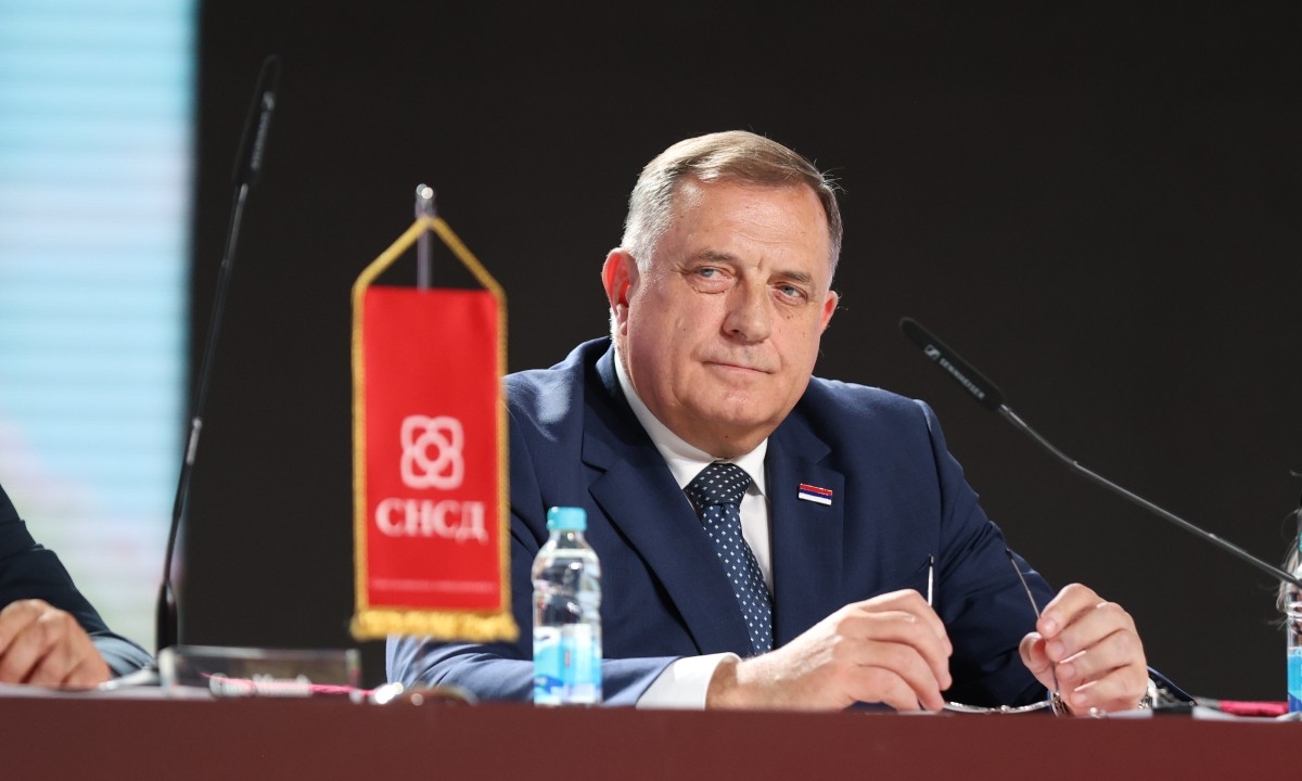 Dodik oštro udario na CIK i Šmita: SNSD oštećen za milione maraka