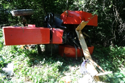 Nije mu bilo spasa: Muškarac (78) poginuo kada ga je prignječio traktor