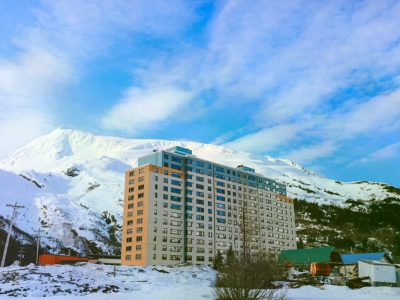 Grad u kojem gotovo svi stanovnici žive u istoj zgradi od 14 spratova, a djeca do škole idu tunelom da ne izlaze na minus 20