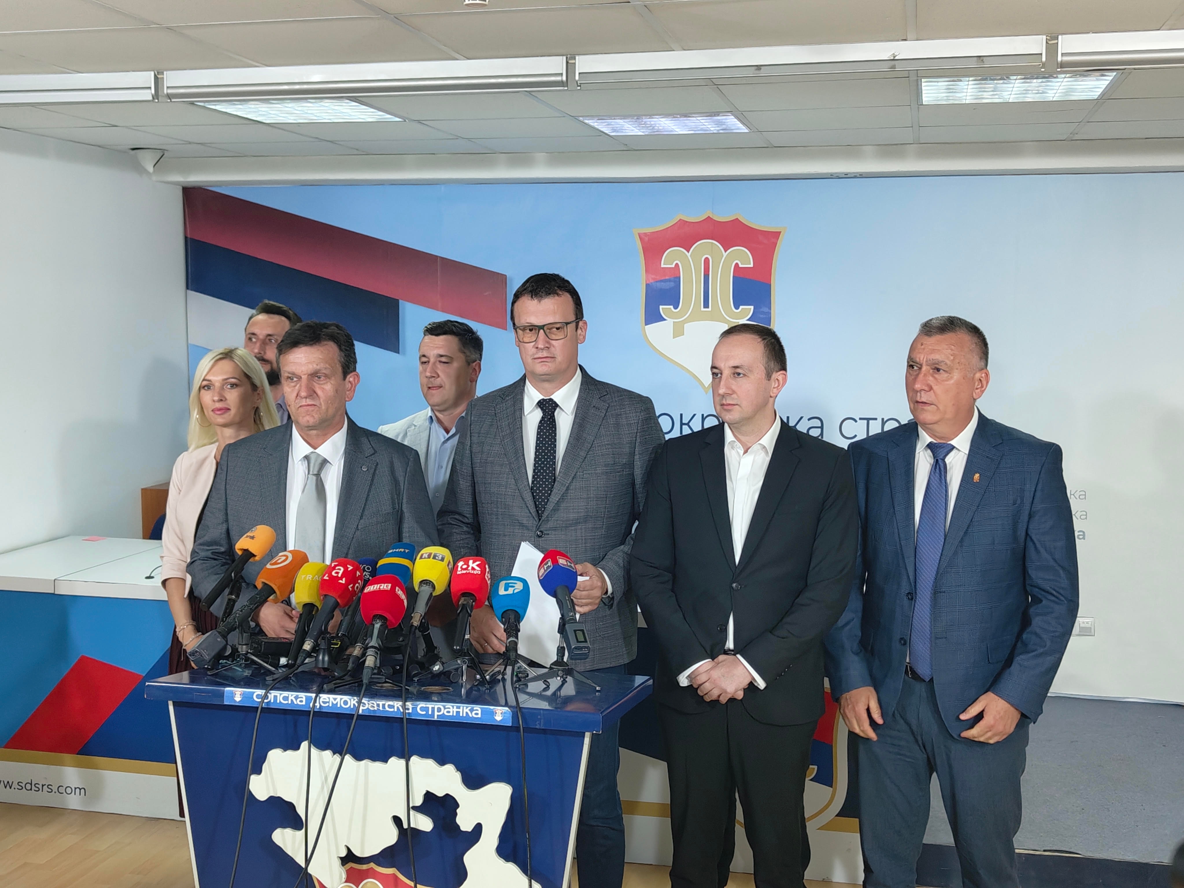 SDS: Javnost traži jasne odgovore o raciji na Palama