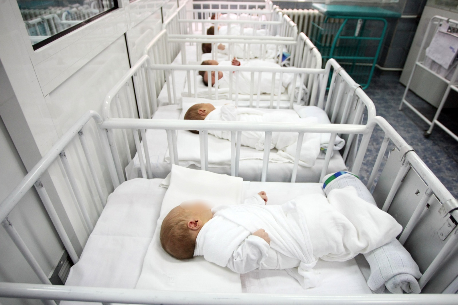 ROĐENO 25 BEBA Srpska bogatija za 19 djevojčica i 6 dječaka