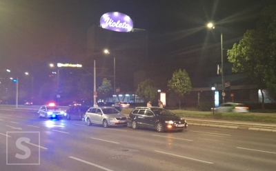 Saobraćajna nesreća u Sarajevu: U sudaru tri vozila povrijeđena jedna osoba