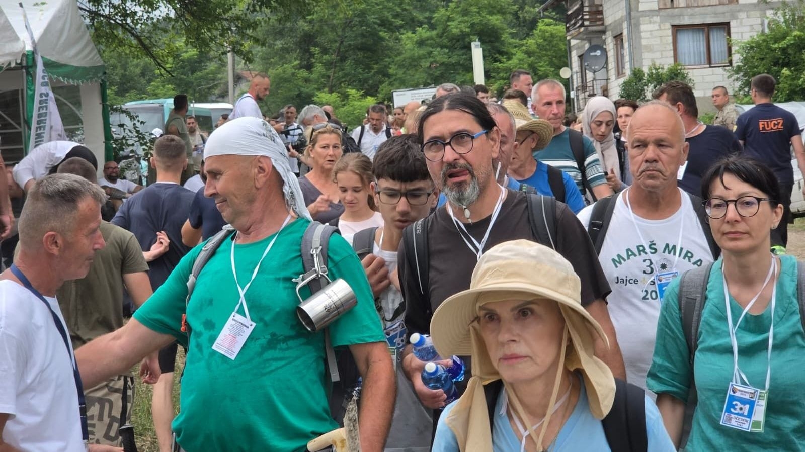 Video / Prvi učesnici Marša mira pristižu u kamp Liplje