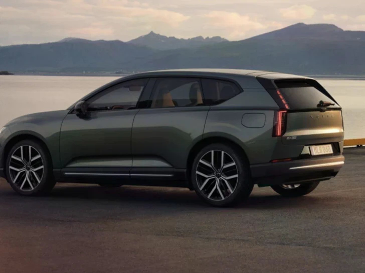 Volvo EX60 stigao u Evropu