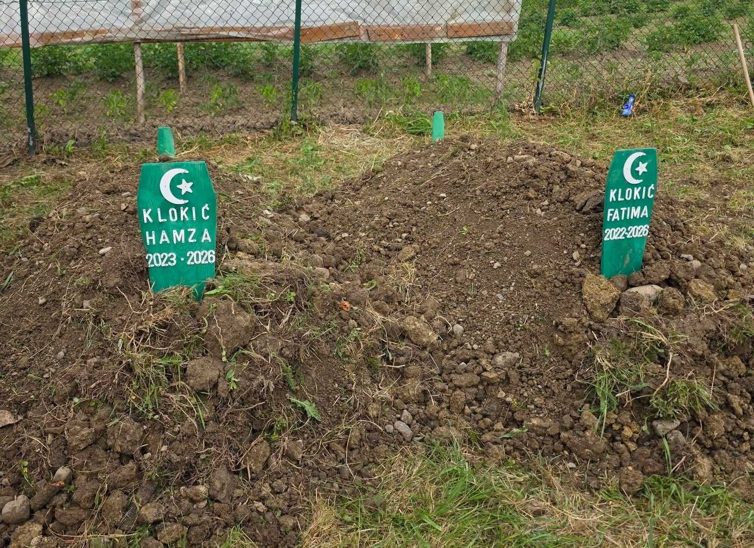 Tuga do neba: U Tešnju obavljena dženaza i ukop mališana stradalih u požaru u Beču
