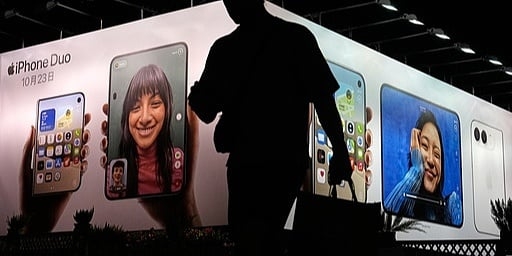 Apple otvorio narudžbe za preklopni iPhone Duo: Šta kupci iz BiH trebaju provjeriti prije kupovine