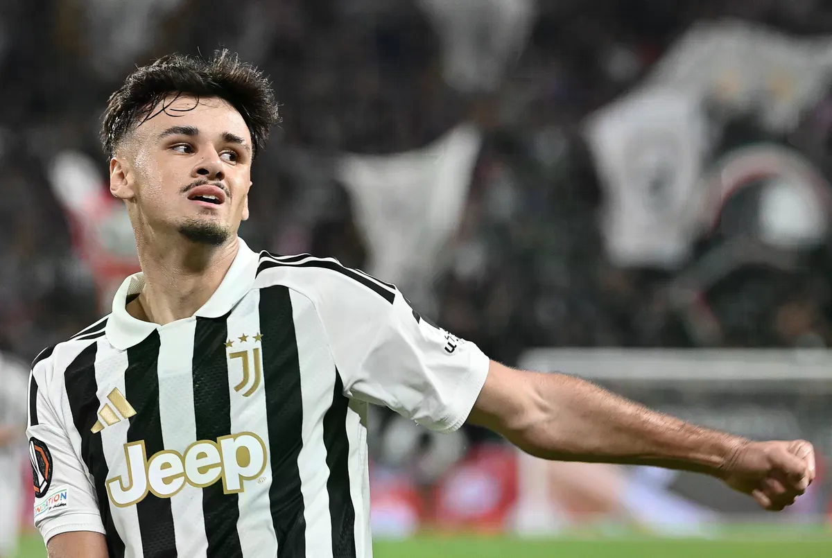 Alajbegović sjajnom asistencijom spasio Juventus poraza u gostima kod Cagliarija (VIDEO)