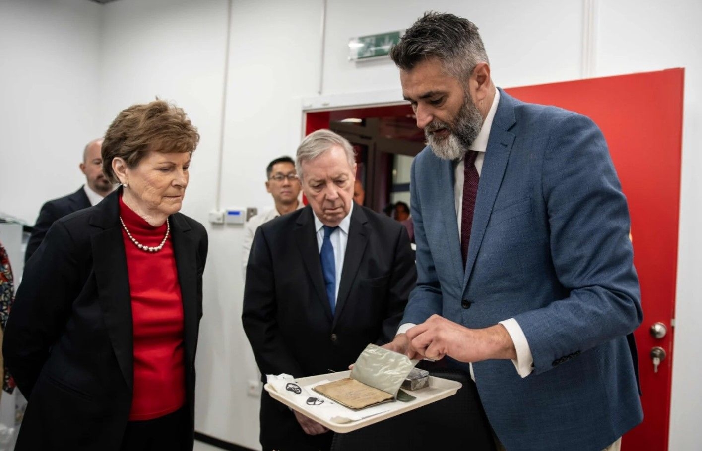 Američki senatori posjetili Memorijalni centar Srebrenica: Odali počast žrtvama
