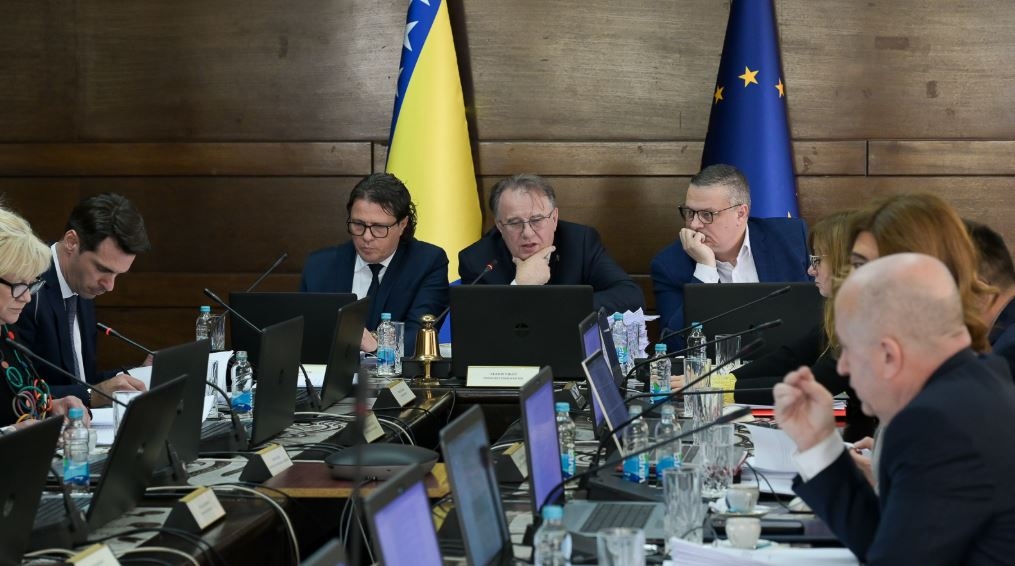 Vlada FBiH: Pet miliona KM Pretisu za izgradnju pogona za izradu eksplozivne tvari