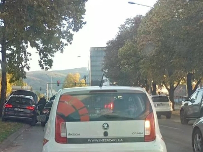 Banjaluka: Nezgoda kod Lesnine stvara gužve u saobraćaju