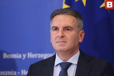 SMAJIĆ UZBURKAO JAVNOST: 'Presedan je da se u jedan zakon uvede privatna firma i da se naglasi ime te kompanije'