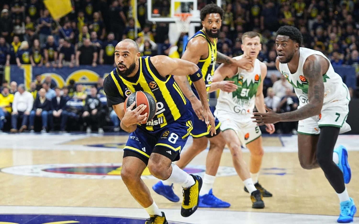 Fenerbahče silovit protiv Žalgirisa: Debakl Litvanaca u Istanbulu