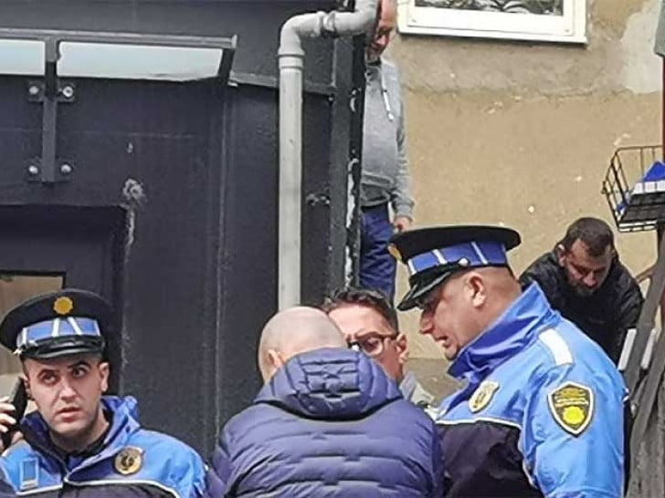 Detalji tragedije u Sarajevu: Sin lopatom usmrtio majku?!