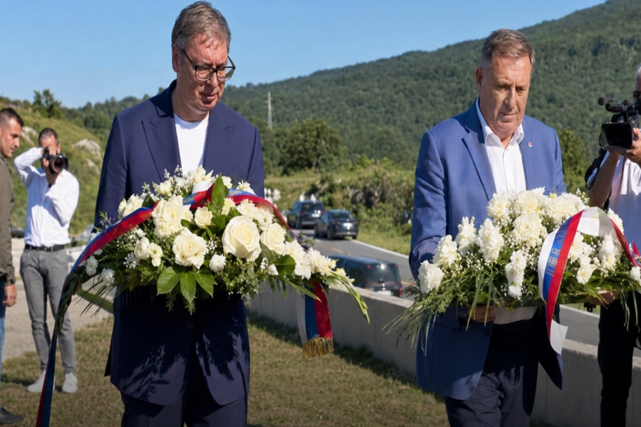 BLAMAŽA KAKVU REGIJA ODAVNO NIJE VIDJELA: Vučić i Dodik položili vijence tamo gdje su srpski avioni pobili srpske civile
