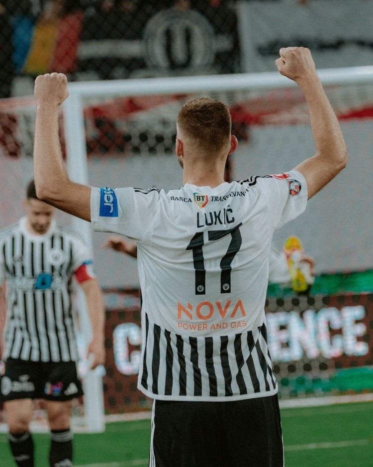 Jovo Lukić majstorijom spasio Kluž, odmah je upitan da li ostaje