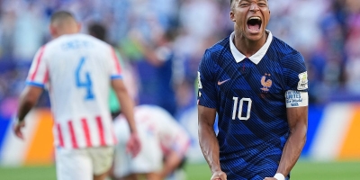 Mbappe ponovo stigao Messija, Deschamps mu odao priznanje nakon utakmice