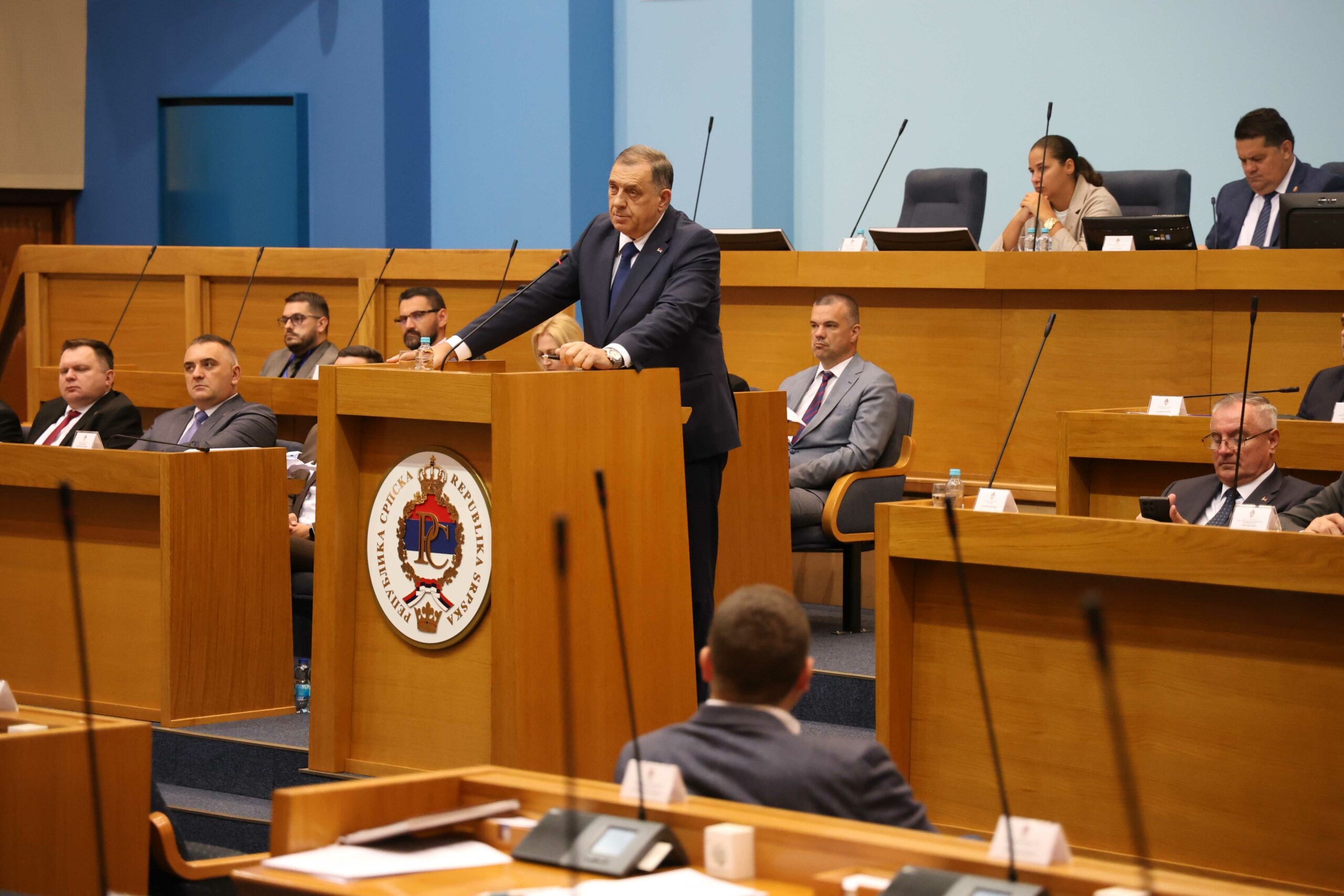 NIJE ON, OPOZICIJA JE Dodik pronašao krivca za masovne odlaske iz Srpske