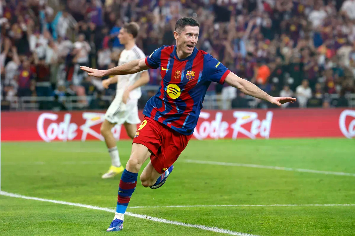 Milan cilja Lewandowskog: Sprema se velika rekonstrukcija napada