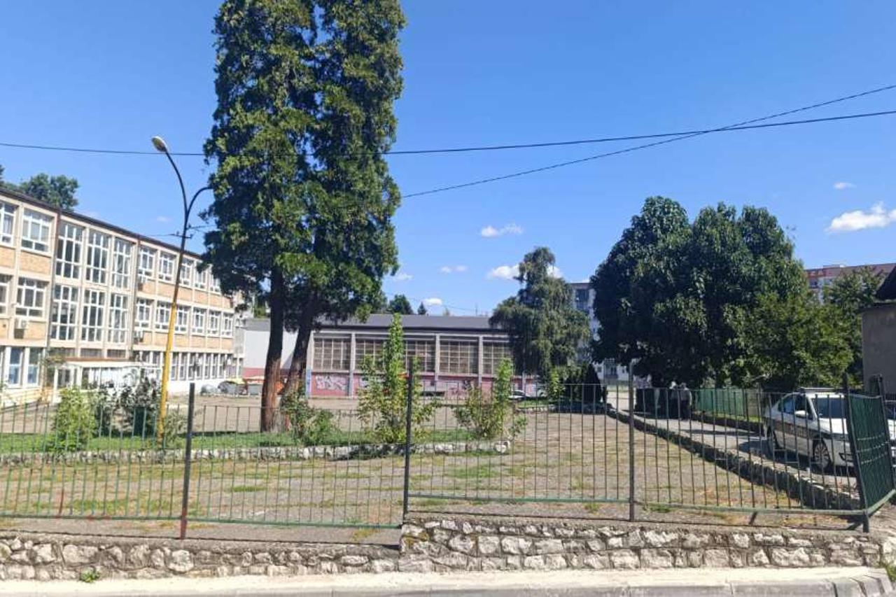 Pritvor maloljetniku zbog pokušaja ubojstva: Nožem ozlijedio vršnjaka, nanio mu ozljede opasne po život
