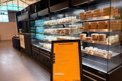 Press centar u Torontu: Schwarma $24.50, salata od nudli $22.00… · Komentar