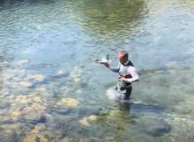 VIDEO Nesvakidašnja usluga u Blagaju: Konobar do gostiju stigao kroz Bunu