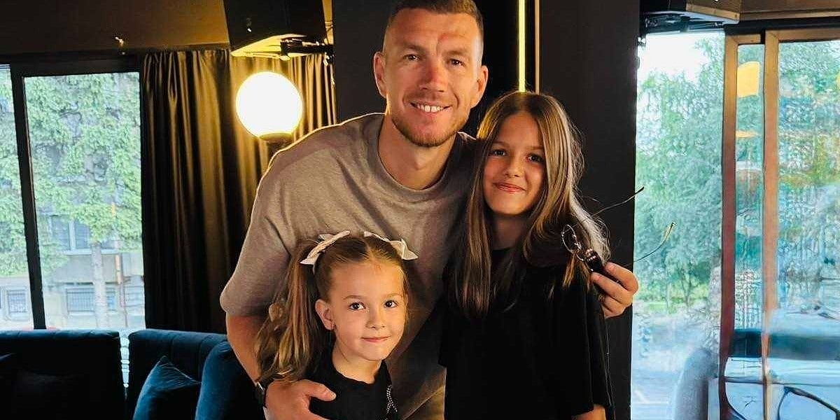Edin Džeko stigao u Sarajevo, družio se s najmlađim fanovima