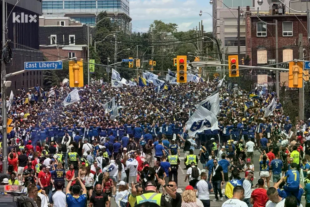 VIDEO+FOTO: BH Fanaticosi u korteu za pamćenje krenuli ka stadionu u Torontu