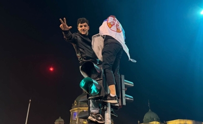 Tri prsta, druga Srbija: Jesu li studenti promijenili značenje jednog simbola?