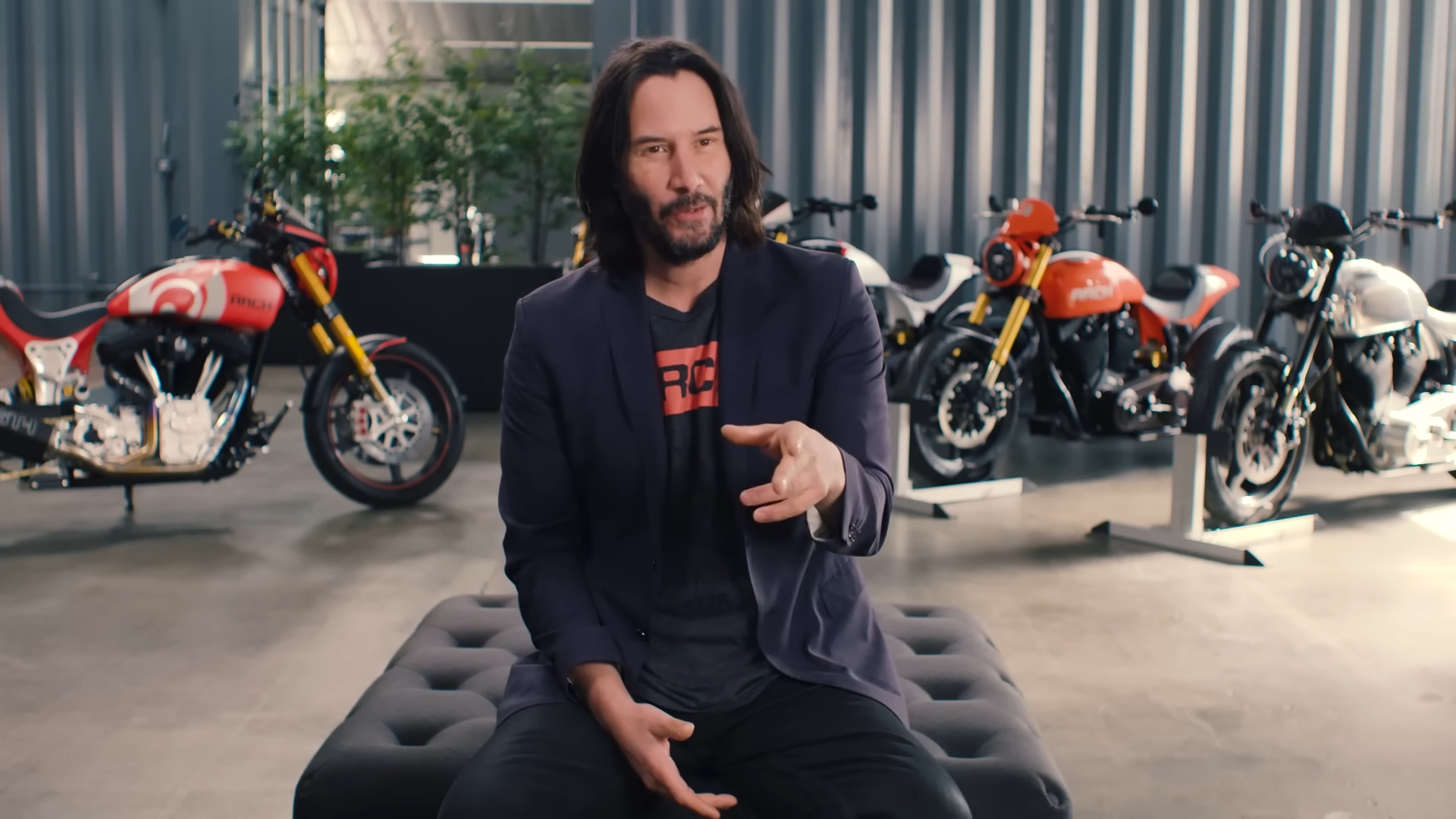 "Staložen je i normalan iako je zvijezda" Glumica otkrila kakav je Kijanu Rivs na snimanjima