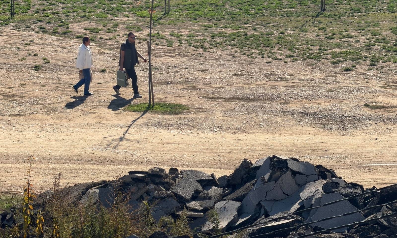 Park kod Delte zatrpan šutom i smećem: Ponovo pao milionski tender FOTO
