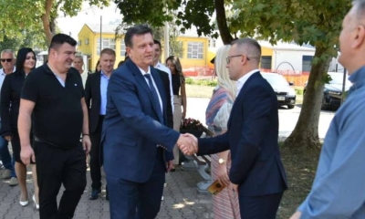 Poruka iz Laktaša: Institucije moraju biti vraćene u službu građana
