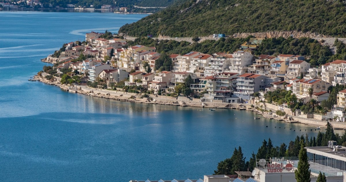 Jadranski raj za male pare: Kafa samo jedan evro, noćenje 35