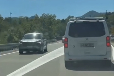 'OVO JE POKUŠAJ UBISTVA...': Procurio snimak pretjecanja na cesti, vozač je za dlaku izbjegao nesreću...