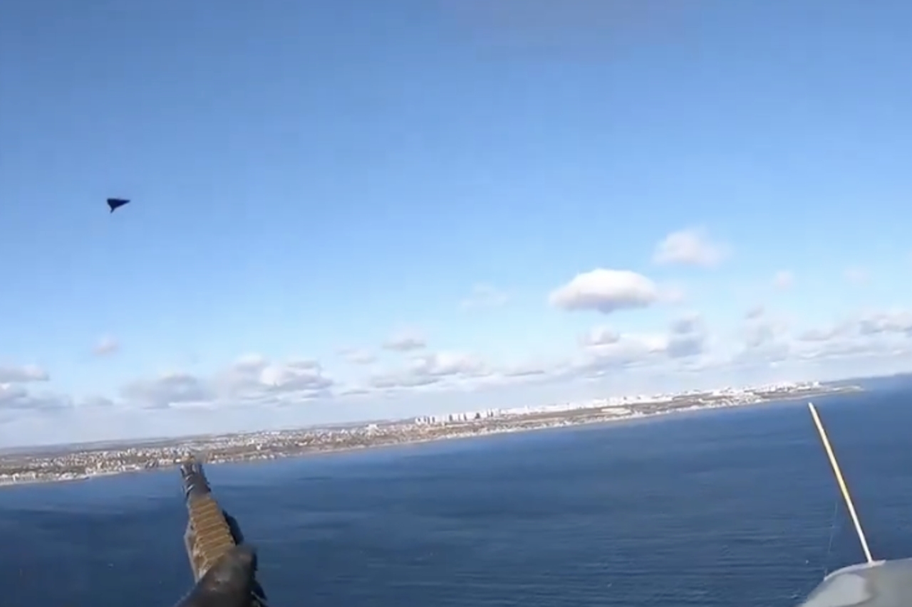 VIDEO Nevjerojatne snimke iznad Odese: Pogledajte spektakularno obaranje ruskih dronova