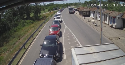 Velike gužve na granicama: Kolone vozila prema Srbiji, Hrvatskoj i Crnoj Gori