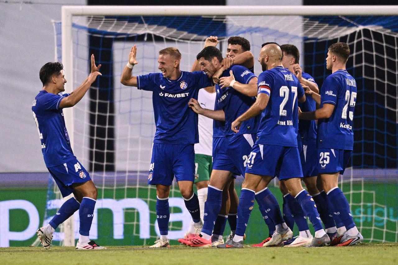 Dinamo nadigrao pa razbio Sopića i Žalgiris, plavi su na pragu play-offa Lige prvaka (5:0)