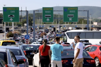 Britanci na granici kao Bosanci: Traže suspenziju EES sistema, na odmor kreće rijeka od 2 miliona ljudi