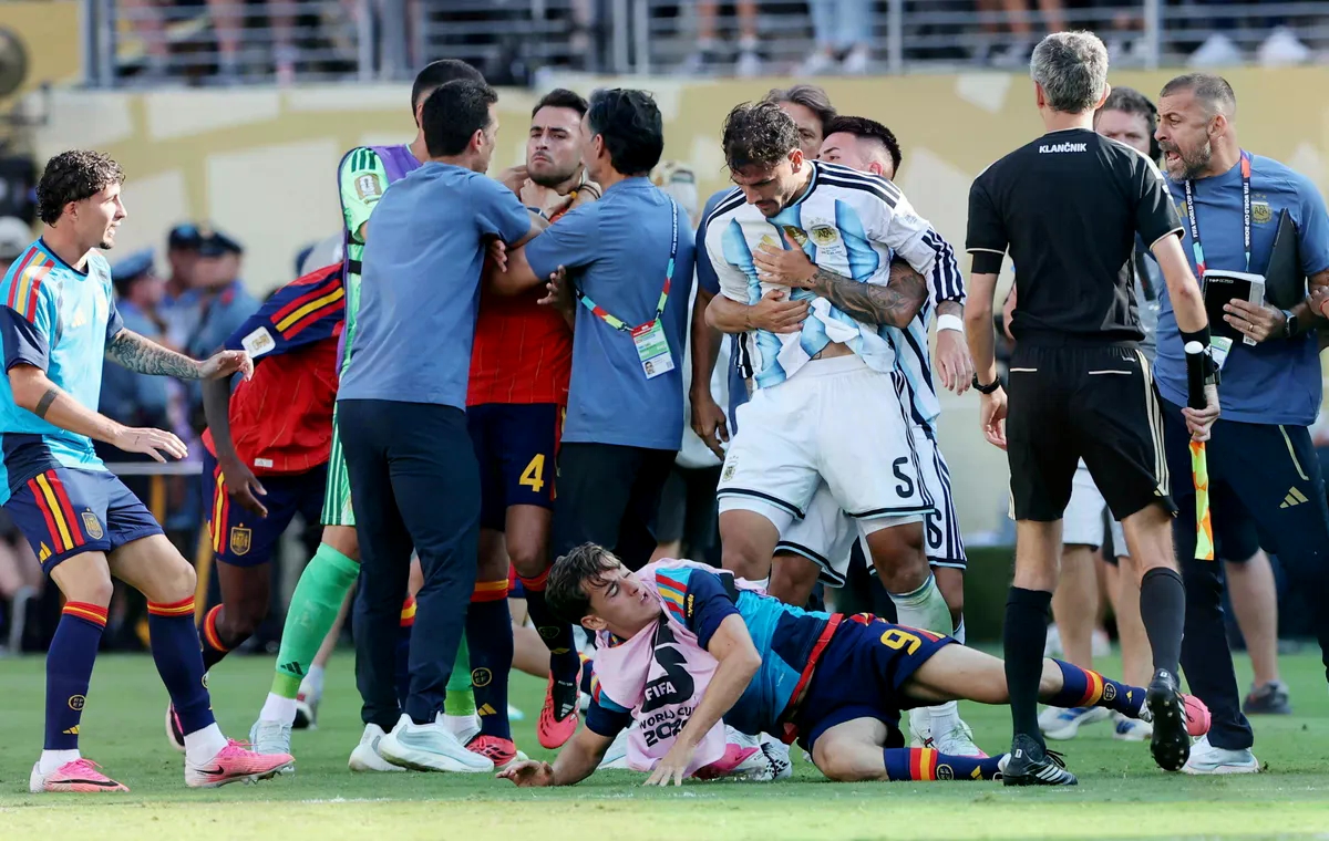 Novi obrat u slučaju Paredesa: FIFA priznala grešku, ali Argentincu i dalje prijeti žestoka kazna