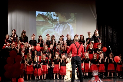 Mali umjetnici velikog srca: Godišnji koncert hora „Bubamarac“