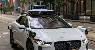 Hiljade robotaksija povučeno zbog poplava