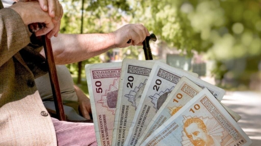 PENZIONERI ČASTE: Federalni PIO objavio kada počinje isplata za maj