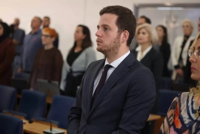 LAŽNE OSTAVKE I FLUIDNI MORAL NIHADA UKA I TROJKE: Vlada KS i dalje radi, a šta je sa Skupštinom KS?