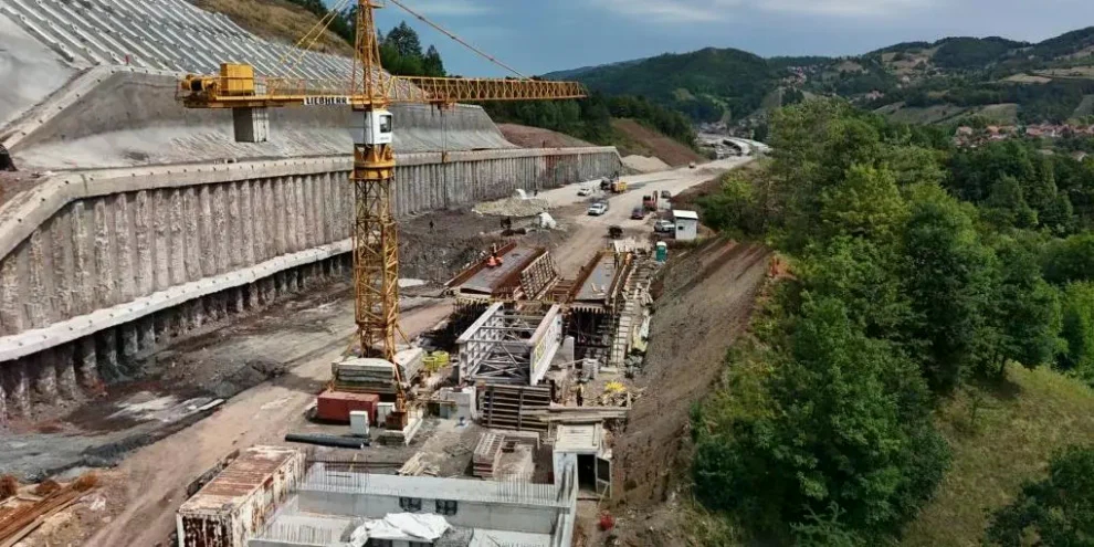 Na 50 litara dizela 35 KM ode na dažbine: Koliko novca donose akcize i putarine?