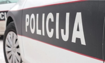 Pijančili ispred manastira, pa napao policajca: “Je**m li vam majku, onaj pop vas je poslao“