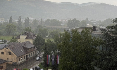 Upozorenje na vremenske nepogode: Pljuskovi, grmljavina, jak vjetar i grad u dijelovima Srpske