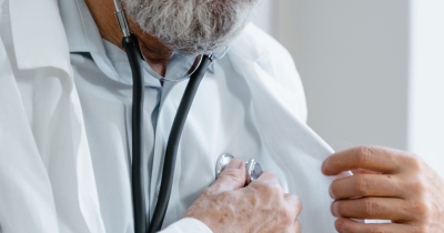 Uhapšen lažni doktor: Građane dovodio u zabludu i uzimao novac