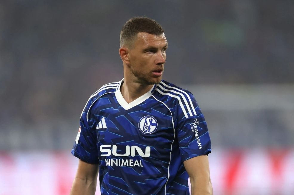 Njemački mediji udarili po Džeki: Schalkeov napad u krizi, ni Dijamant nije pošteđen kritika