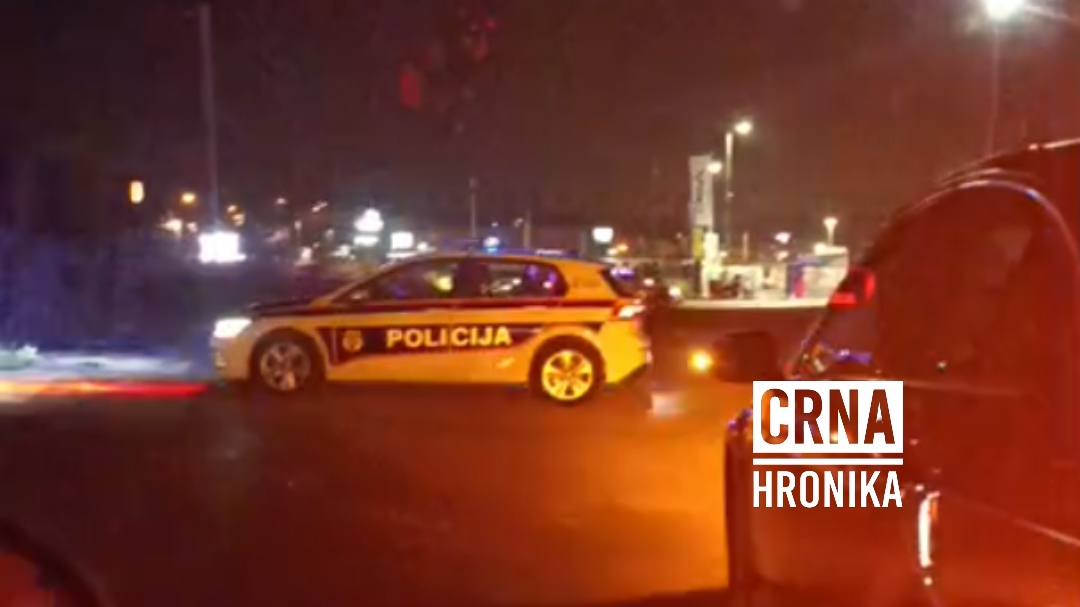 Tragedija u Hadžićima: Motociklom udario grupu pješaka, jedna osoba poginula