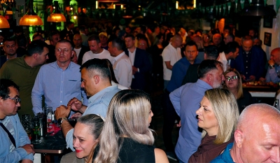 Nele Karajlić u Banjaluci predstavio novi album “Pijani brod” (Foto/Video)